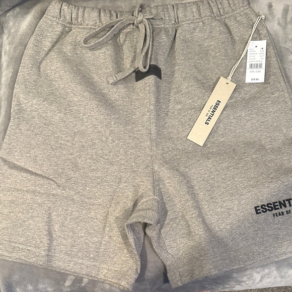 Essentials Fear of God Dark Oatmeal size Small - Picture 1 of 3